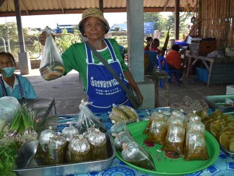 ภาพบรรยากาศงานเปิดตลาดนัดท้องถิ่นสีเขียว