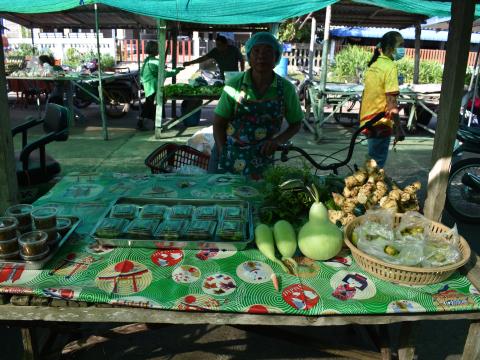 ภาพบรรยากาศงานเปิดตลาดนัดท้องถิ่นสีเขียว