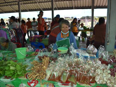 ภาพบรรยากาศงานเปิดตลาดนัดท้องถิ่นสีเขียว