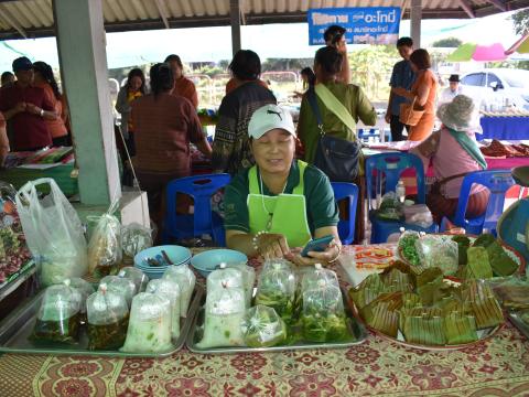 ภาพบรรยากาศงานเปิดตลาดนัดท้องถิ่นสีเขียว