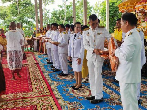 โครงการบรรพชาอุปสมบท เฉลิมพระเกียรติพระบาทสมเด็จพระเจ้าอยู่หัว เนื่องในโอกาสพระราชพิธีมหามงคลเฉลิมพระชนมพรรษา ๖