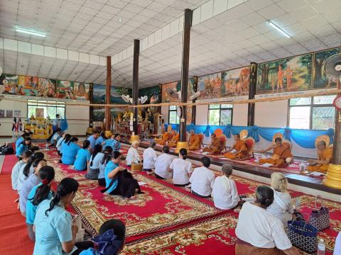 พิธีเจริญพระพุทธมนต์ปฏิบัติธรรมเจริญสมาธิภาวนาเพื่อเฉลิมพระเกียรติ