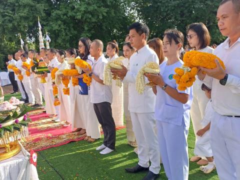 ร่วมพิธีบวงสรวงสิ่งศักดิ์สิทธิ ณ เขาพนมรุ้