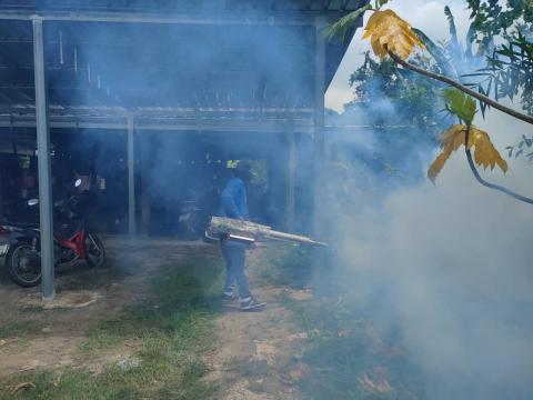 ดำเนินการฉีดพ่นหมอกควันกำจัดยุงลาย