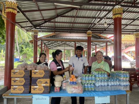 ศูนย์พักพิงผู้ประสบภัยวัดนิคมเขต วันที่สอง
