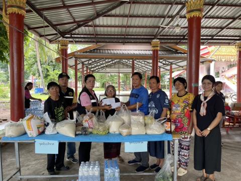 ศูนย์พักพิงผู้ประสบภัยวัดนิคมเขต วันที่สอง