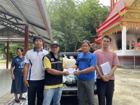 ศูนย์พักพิงผู้ประสบภัยวัดนิคมเขต วันที่สอง