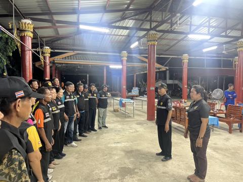 ดูแลความสงบเรียบร้อยในศูนย์ช่วยเหลือผู้อพยพ