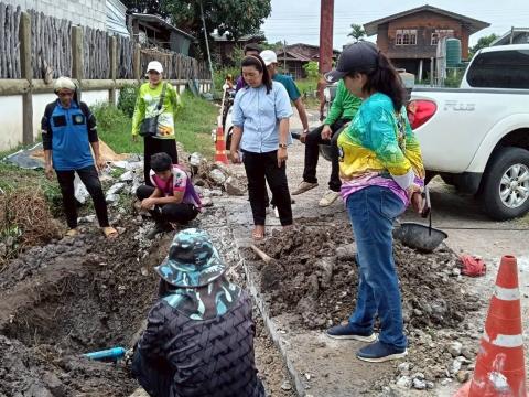 ลงพื้นที่ตรวจสอบการซ่อมแซมถนน