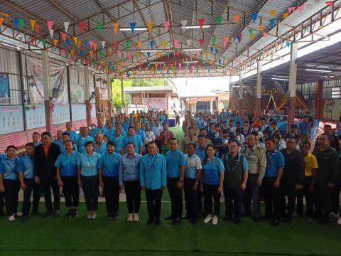 เข้าร่วมพิธีเทิดพระเกียรติ สมเด็จพระนางเจ้าสิริกิติ์ฯ